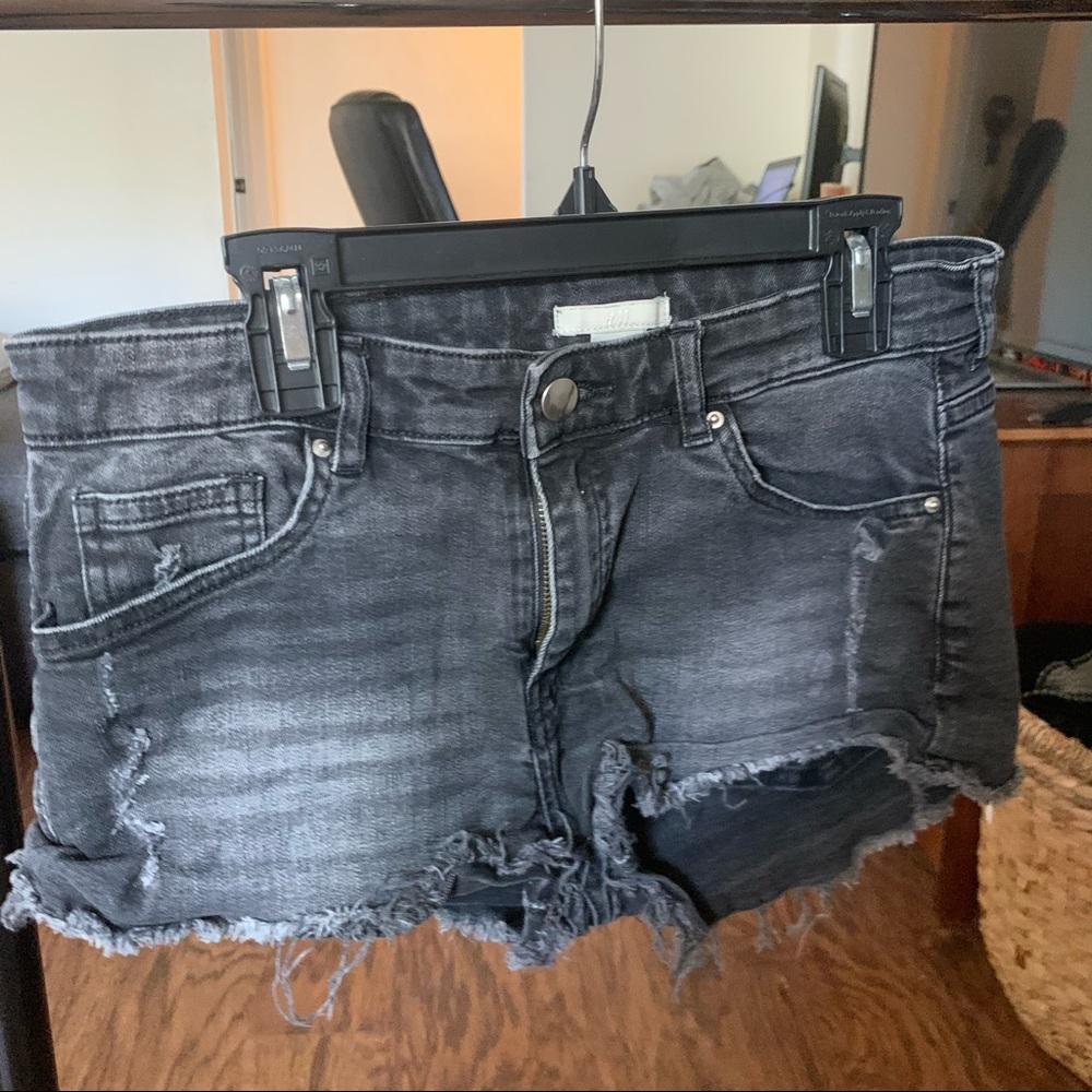 Black H&M shorts